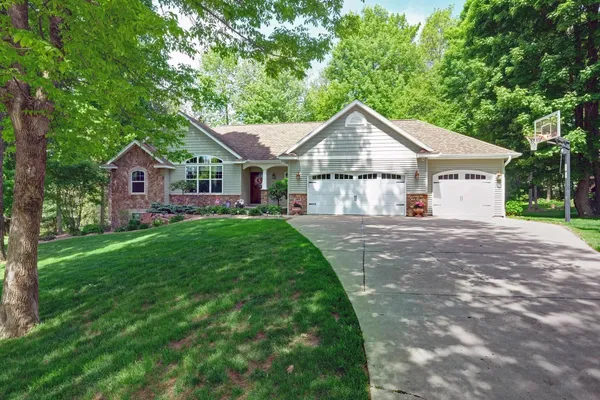 $649,500 | 208 Tuzigoot Lane, Wausau, WI 54403