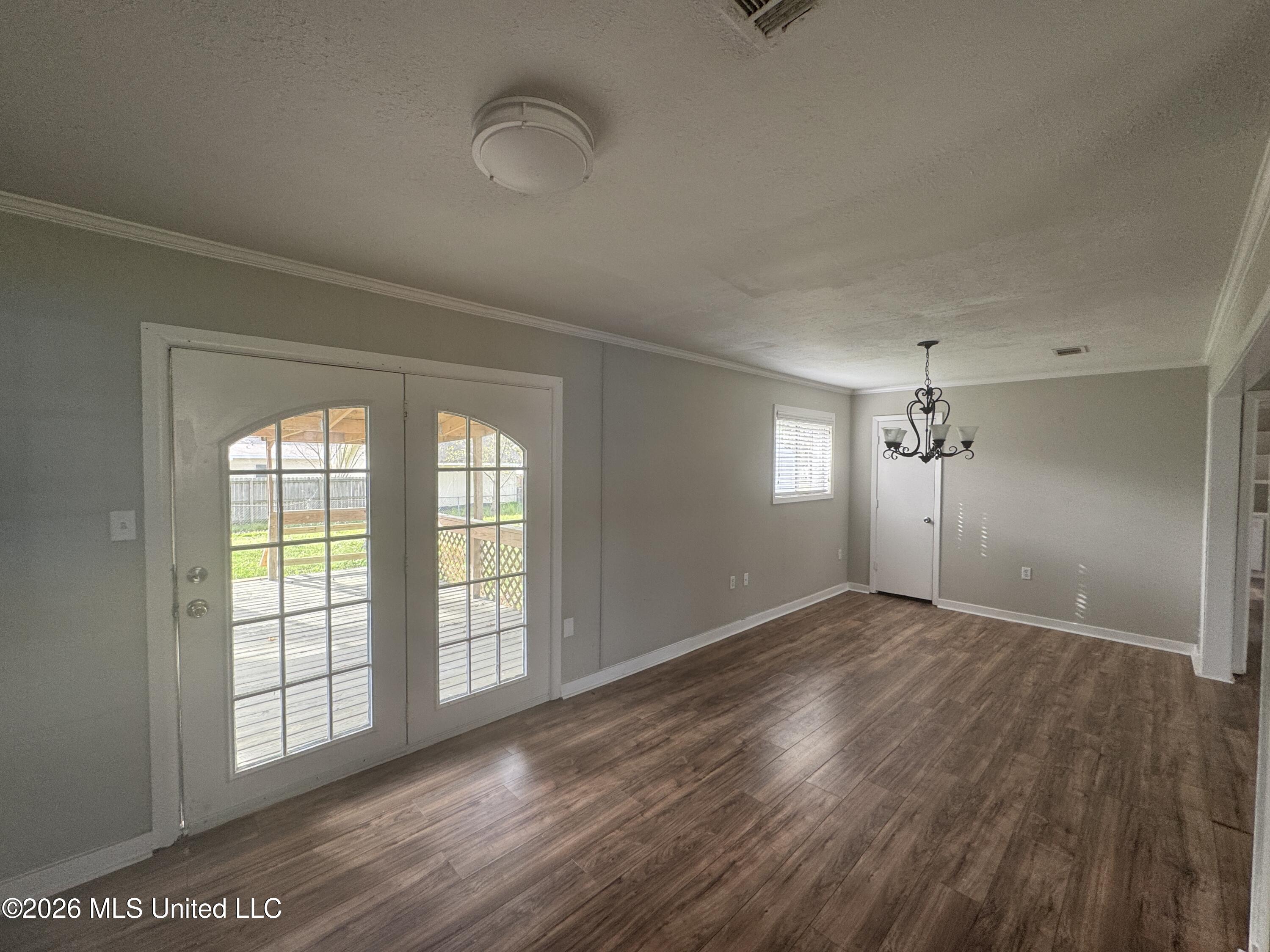 237 Trojan Drive Pearl, MS 39208 - Photo 6 of 27 IMG_1321