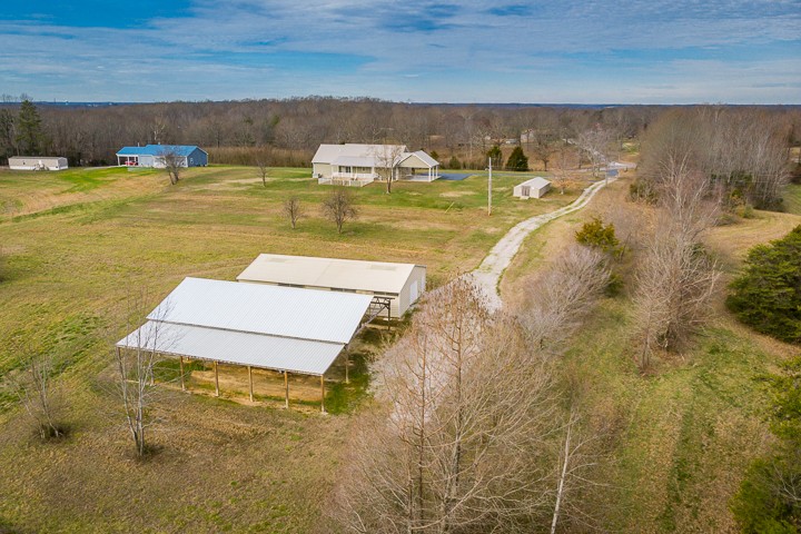 906 Bugger Ridge Road McMinnville, TN 37110 - Photo 12 of 49 Gallery Image 12