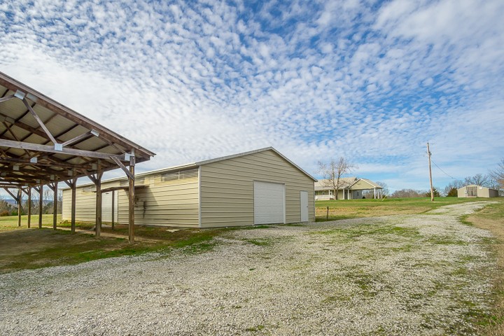 906 Bugger Ridge Road McMinnville, TN 37110 - Photo 18 of 49 Gallery Image 18
