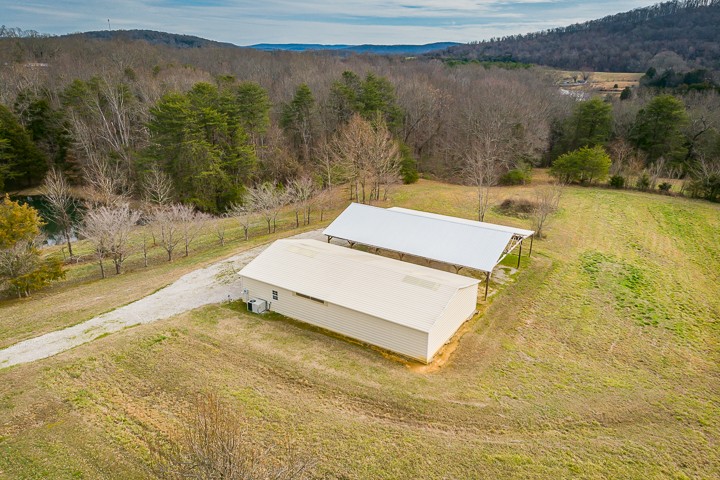 906 Bugger Ridge Road McMinnville, TN 37110 - Photo 10 of 49 Gallery Image 10