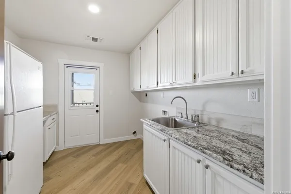 $6,000 | 102 Winchester Drive, Bergheim, TX 78004