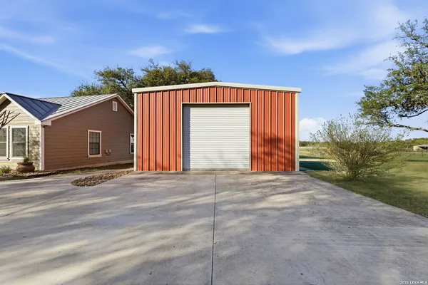 $6,000 | 102 Winchester Drive, Bergheim, TX 78004