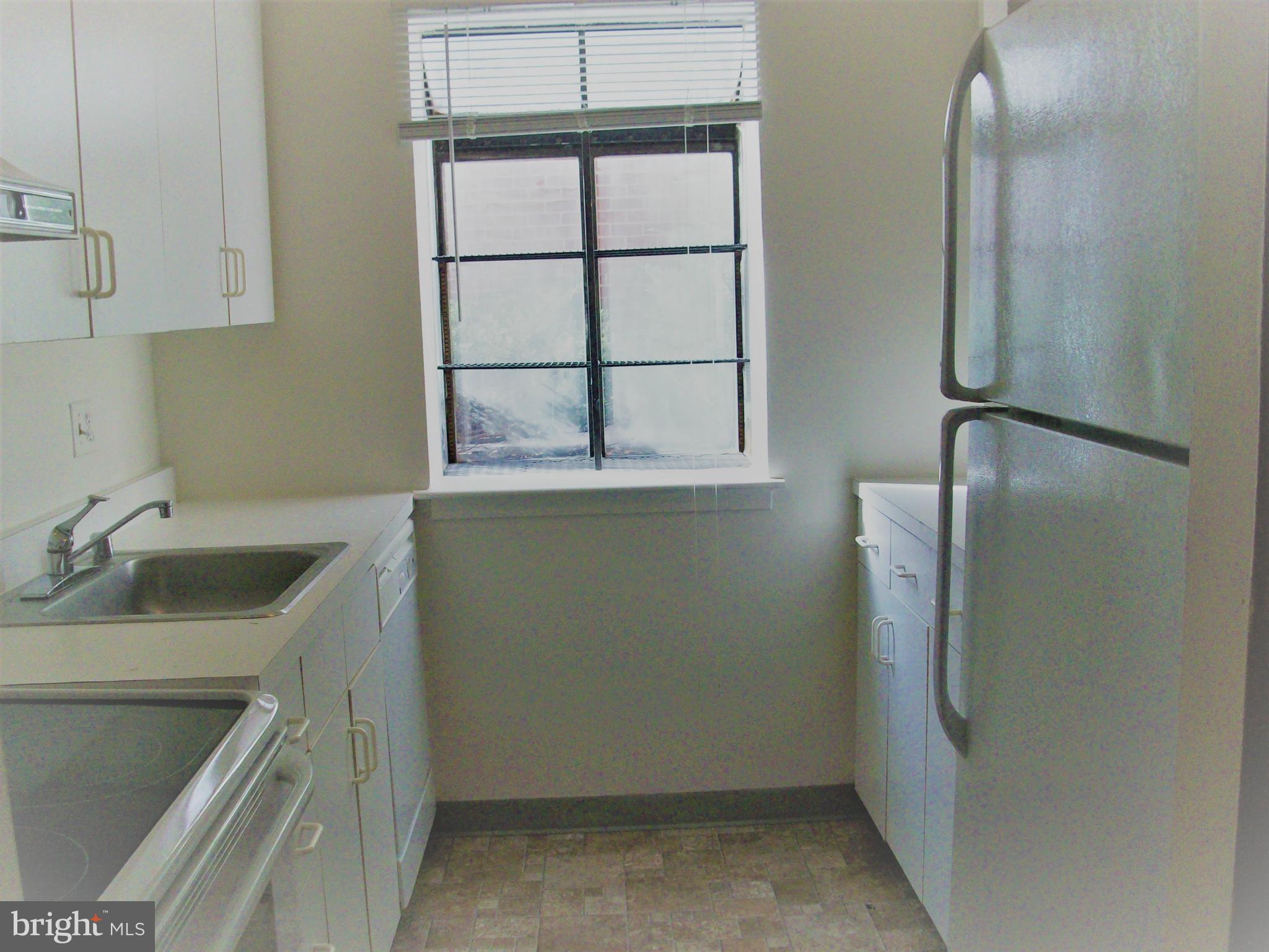 9 Lee Street West, Unit R57 Baltimore, MD 21201 - Photo 6 of 16 Kitchen