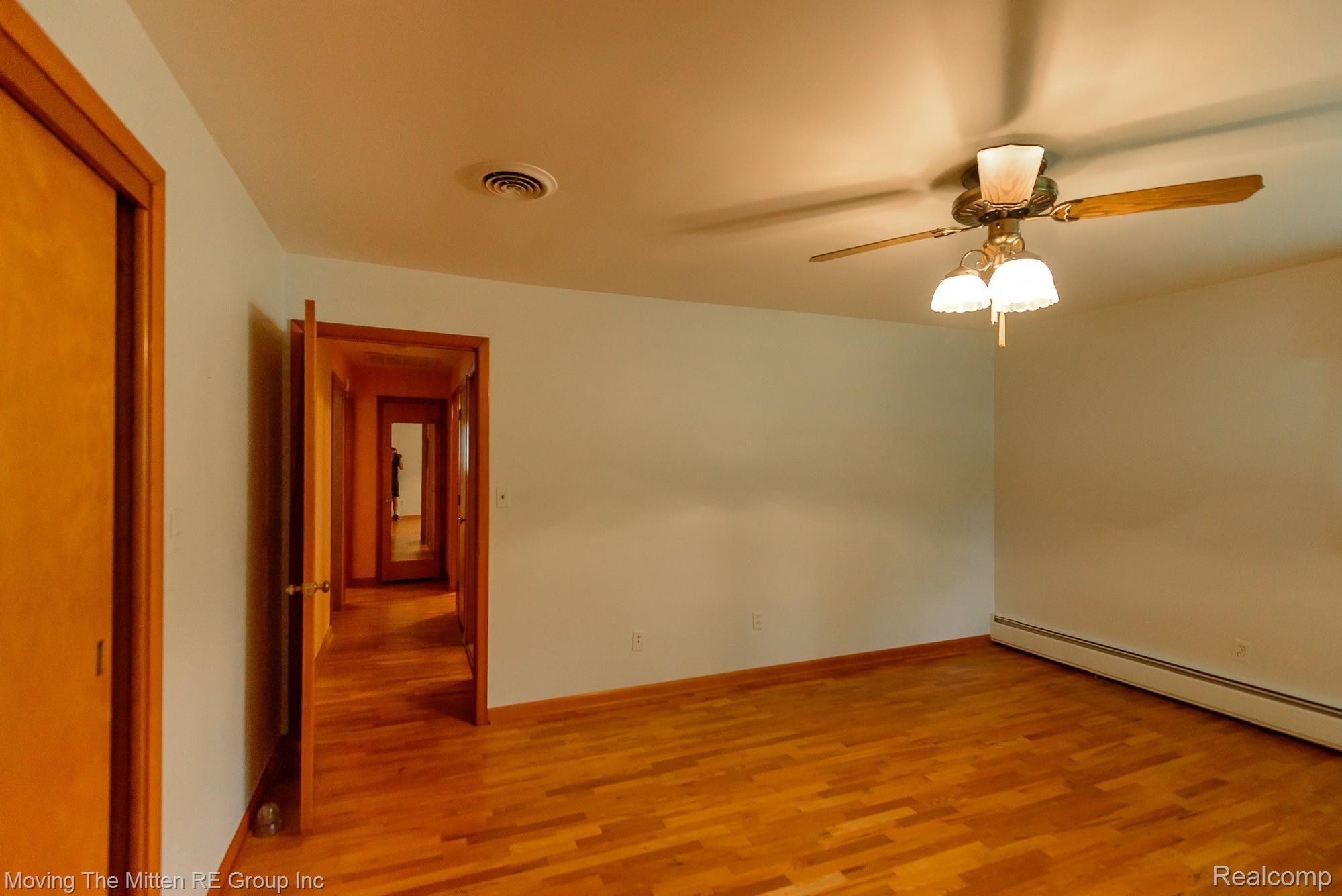 46445 Harris Road Belleville, MI 48111 - Photo 7 of 51 7.jpg
