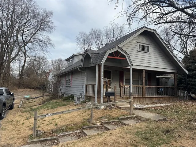 $129,900 | 10600 East 19th Terrace, Independence, MO 64052