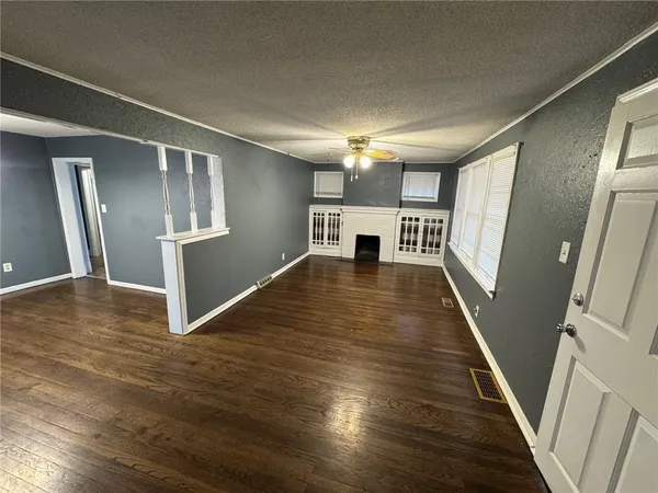 $119,900 | 10600 East 19th Terrace, Independence, MO 64052