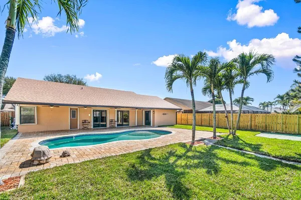 $4,100 | 19873 Court Of The Myrtles, Boca Raton, FL 33434