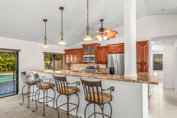 $4,100 | 19873 Court Of The Myrtles, Boca Raton, FL 33434