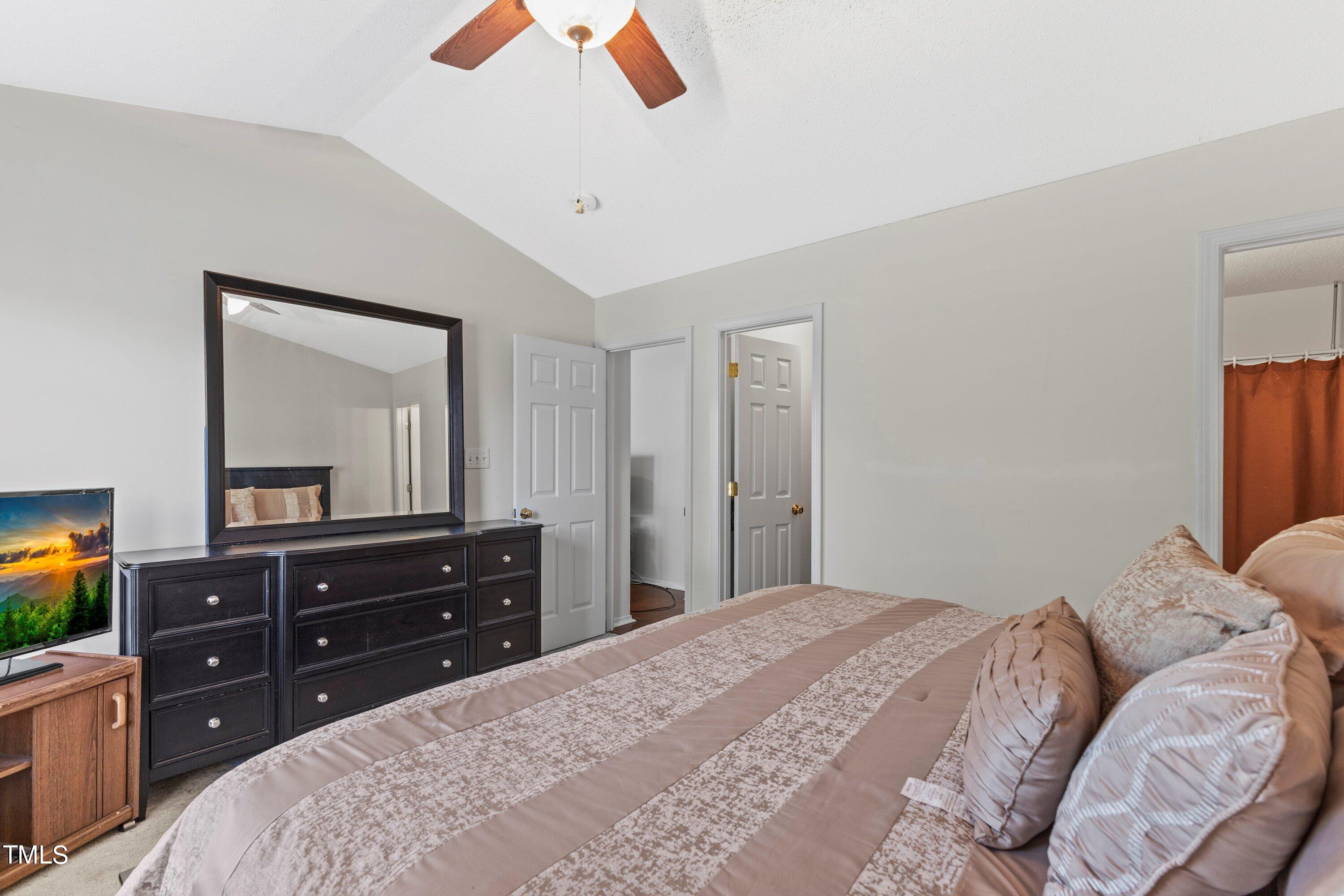 4427 River Edge Drive Raleigh, NC 27604 - Photo 21 of 31 21-202404084427 River Edge Dr_0021