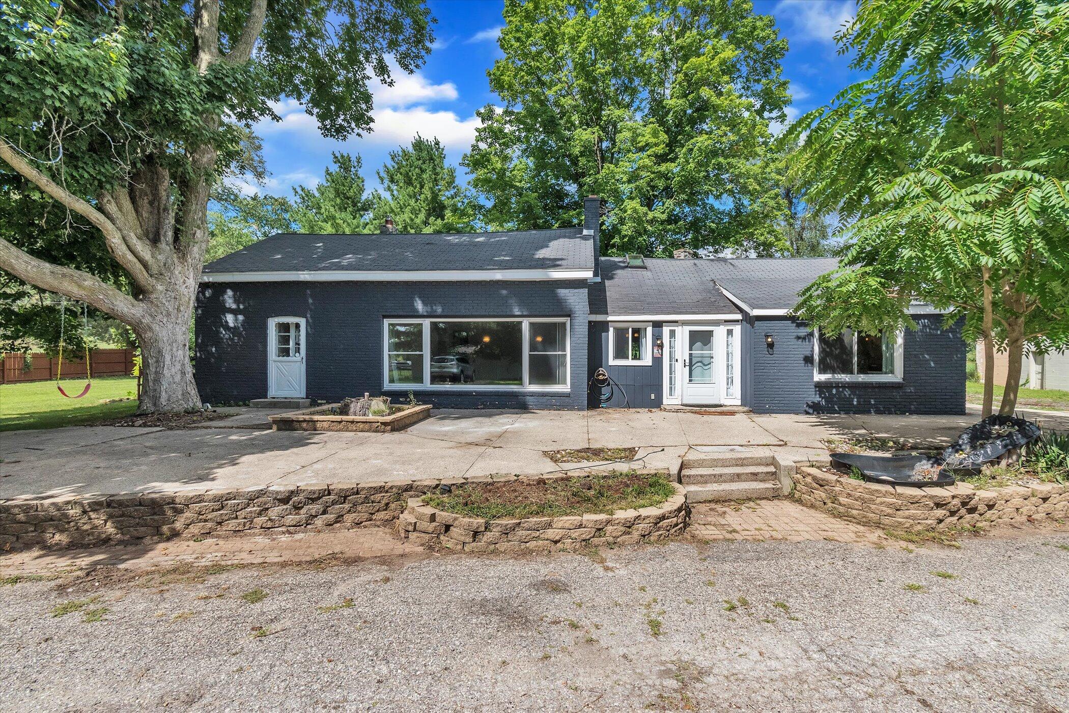 5226 Dumon Road Belding, MI 48809 - Photo 3 of 34 03-5226-Dumon-Road-WindowStill-Real-Esta