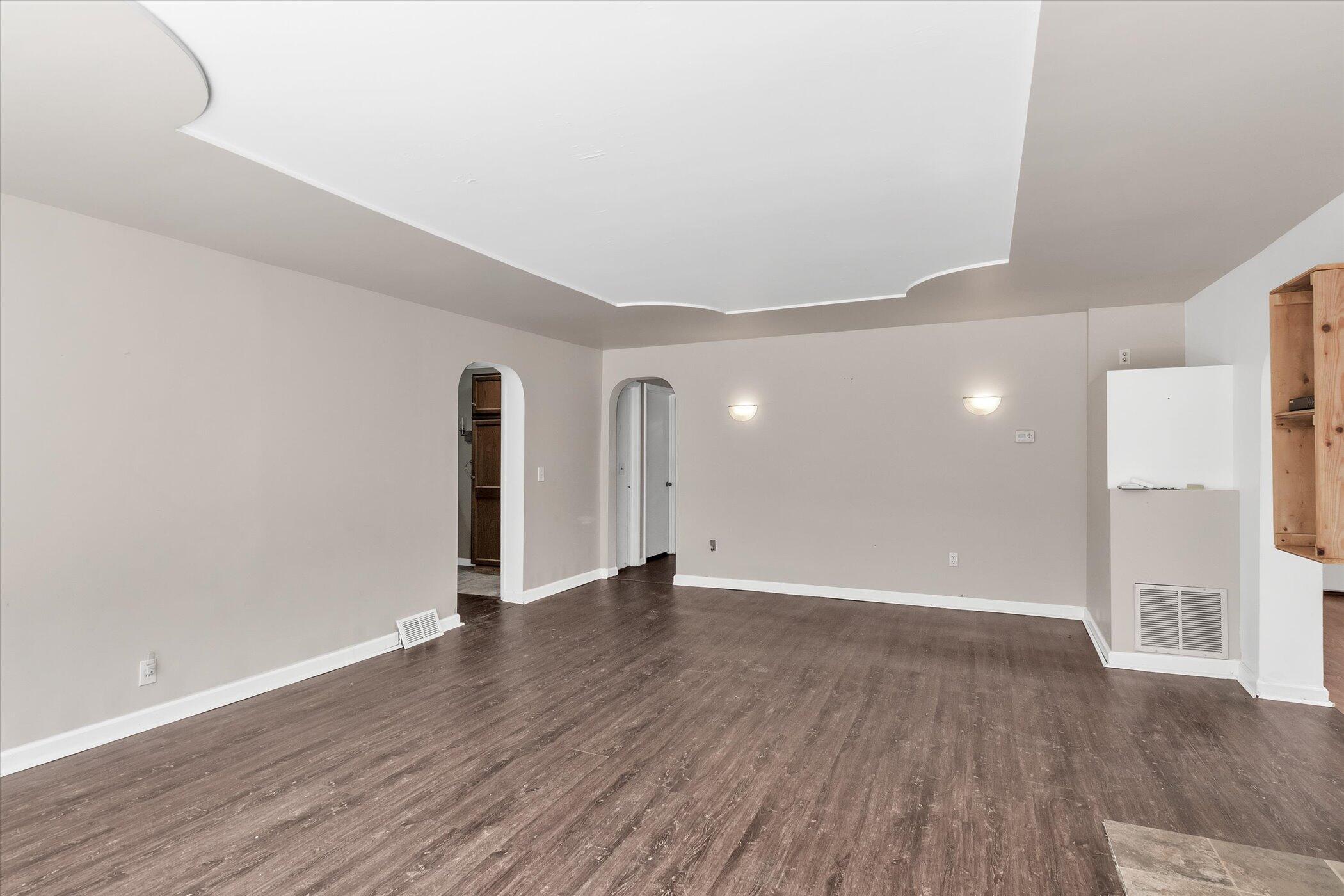 5226 Dumon Road Belding, MI 48809 - Photo 9 of 34 09-5226-Dumon-Road-WindowStill-Real-Esta