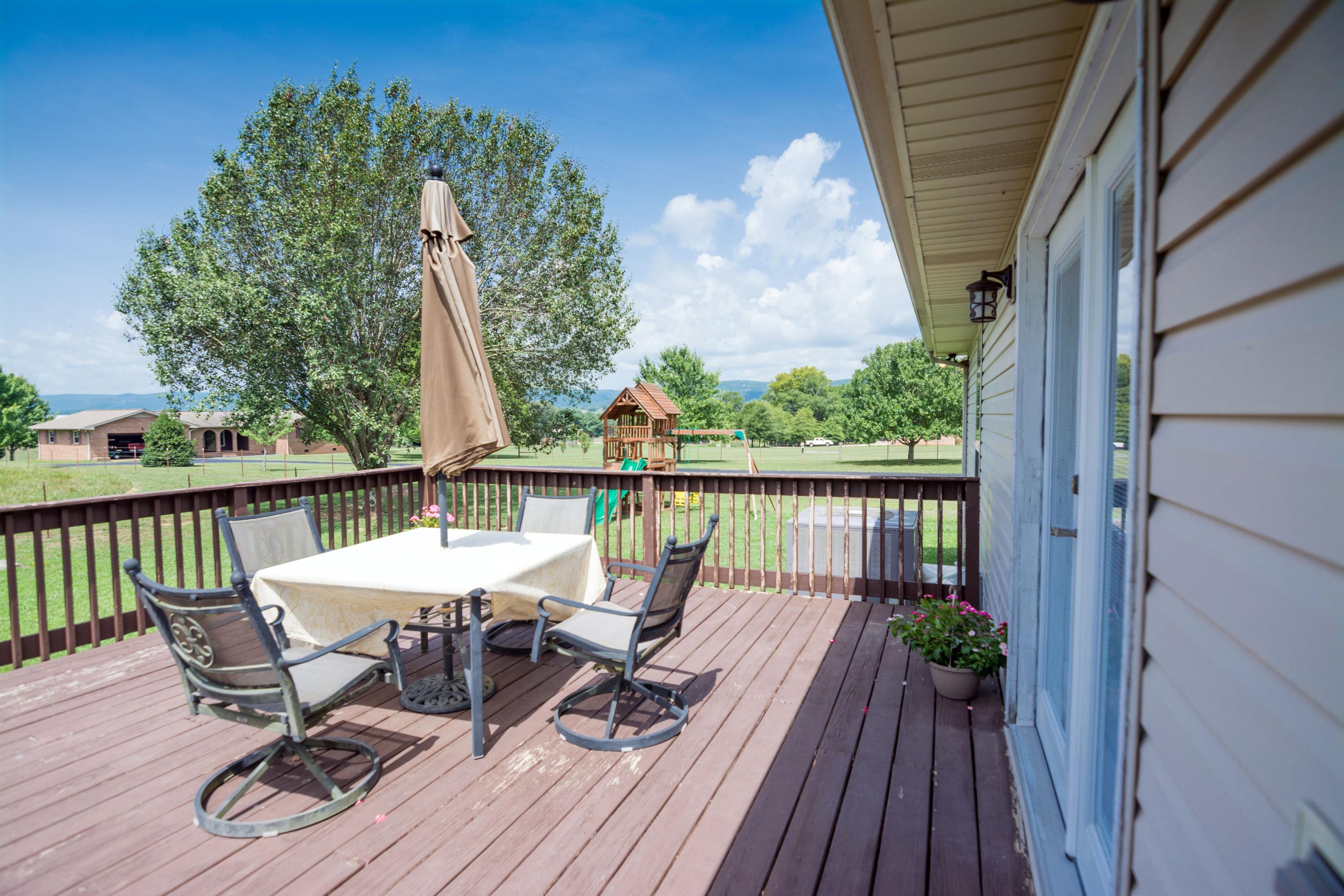 1077 Kell Loop Dunlap, TN 37327 - Photo 8 of 36 Kell Loop-7 (2)