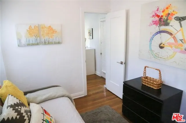 $7,000 | 601 South Sweetzer Avenue, Los Angeles, CA 90048