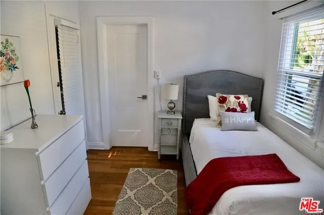 $7,000 | 601 South Sweetzer Avenue, Los Angeles, CA 90048