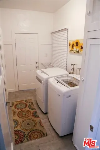 $7,000 | 601 South Sweetzer Avenue, Los Angeles, CA 90048