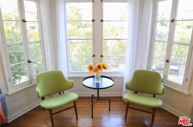 $7,000 | 601 South Sweetzer Avenue, Los Angeles, CA 90048