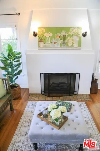 $7,000 | 601 South Sweetzer Avenue, Los Angeles, CA 90048