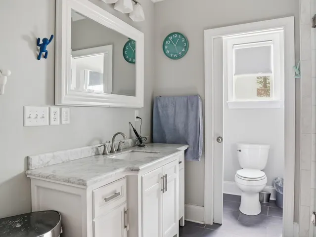 $1,275,000 | 121 Berkshire Drive, Charleston, SC 29492