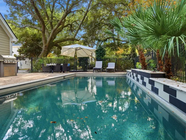 $1,275,000 | 121 Berkshire Drive, Charleston, SC 29492