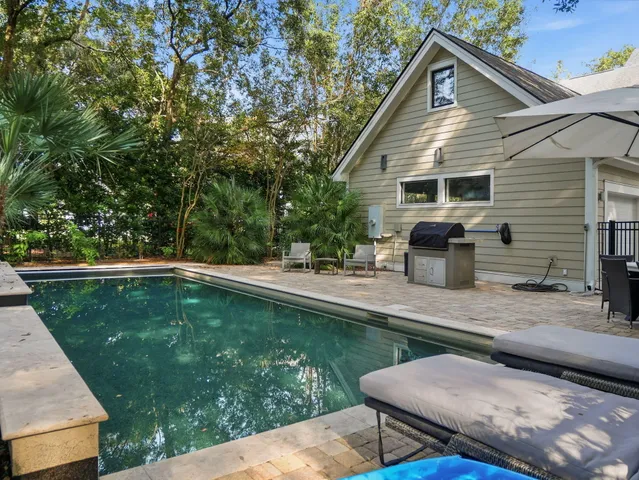 $1,275,000 | 121 Berkshire Drive, Charleston, SC 29492