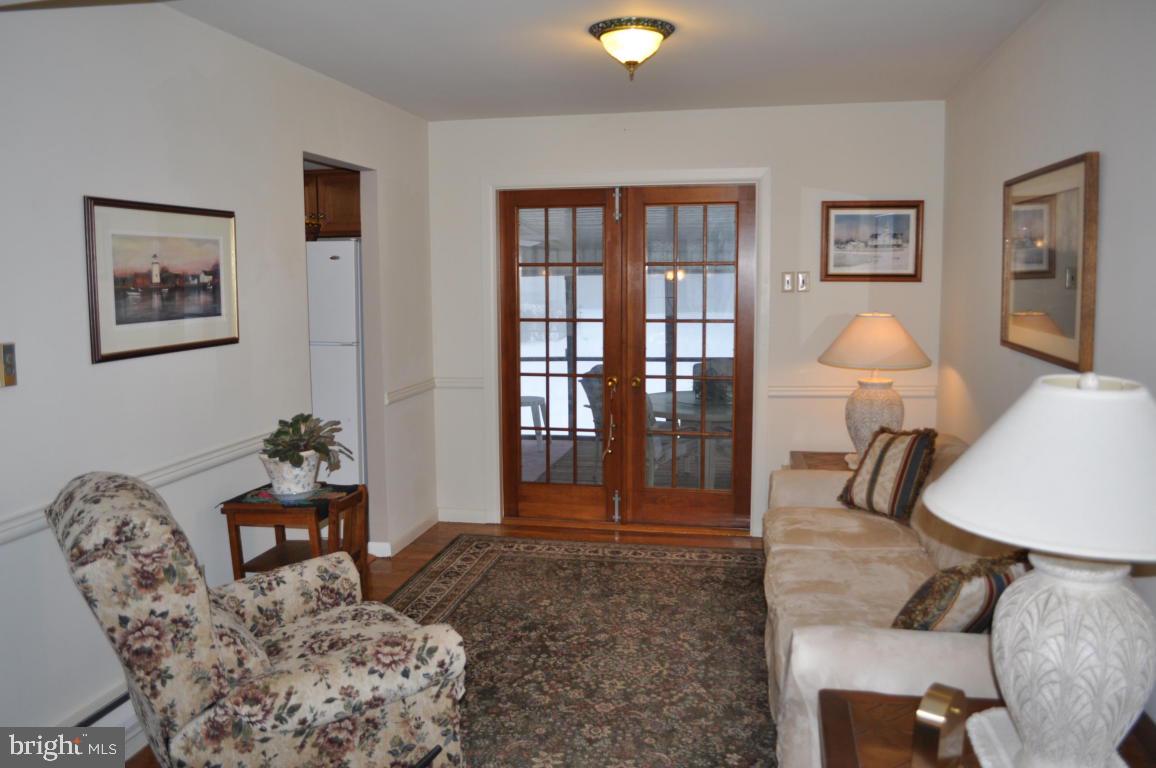 1140 Devonshire Road Lancaster, PA 17601 - Photo 3 of 32 Gallery Image 3