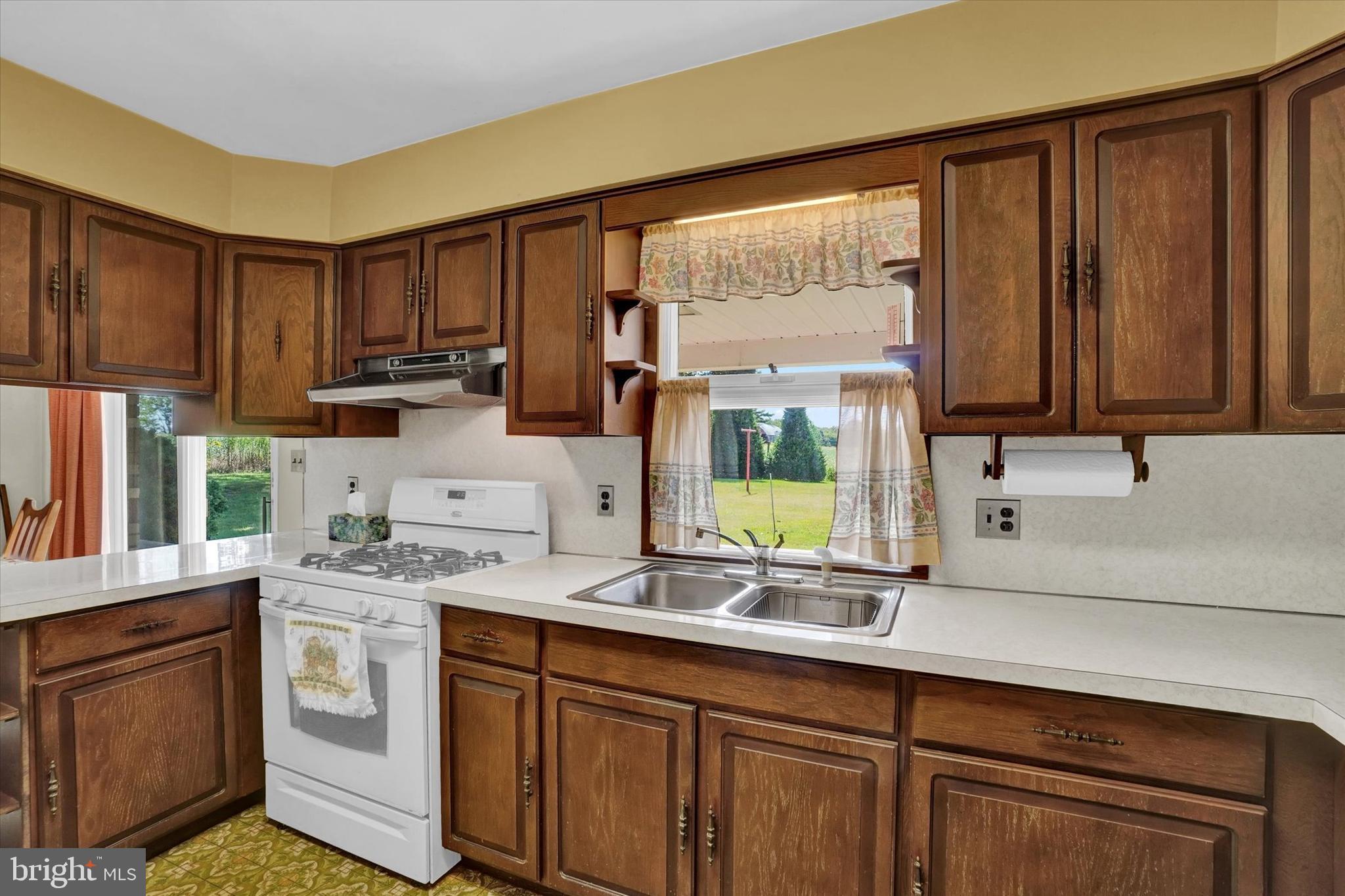 4540 North Biesecker Road Dover, PA 17315 - Photo 11 of 28