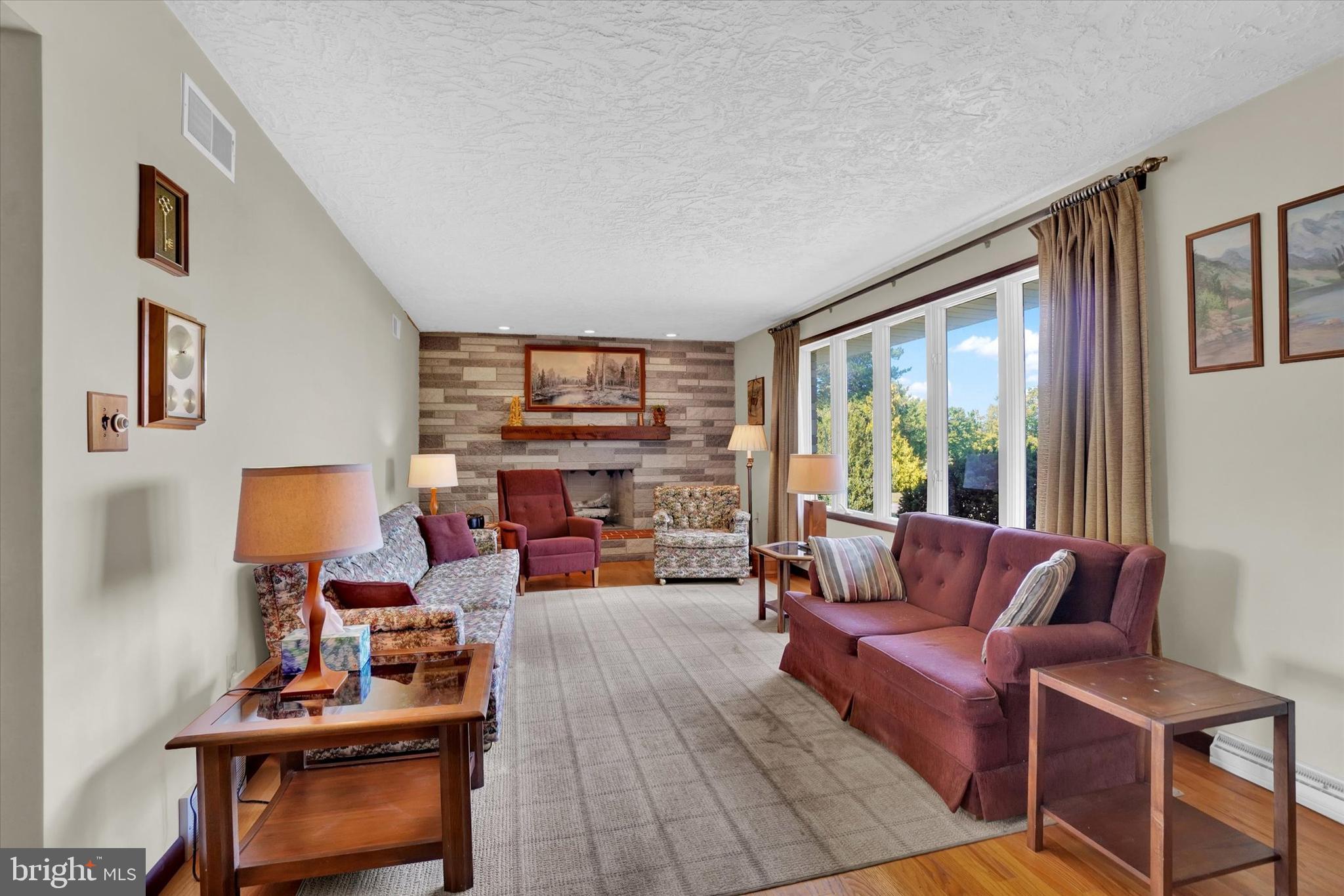 4540 North Biesecker Road Dover, PA 17315 - Photo 5 of 28