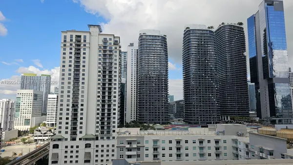 $2,900 | 1111 Southwest 1st Avenue, Unit 2124N, Miami, FL 33130