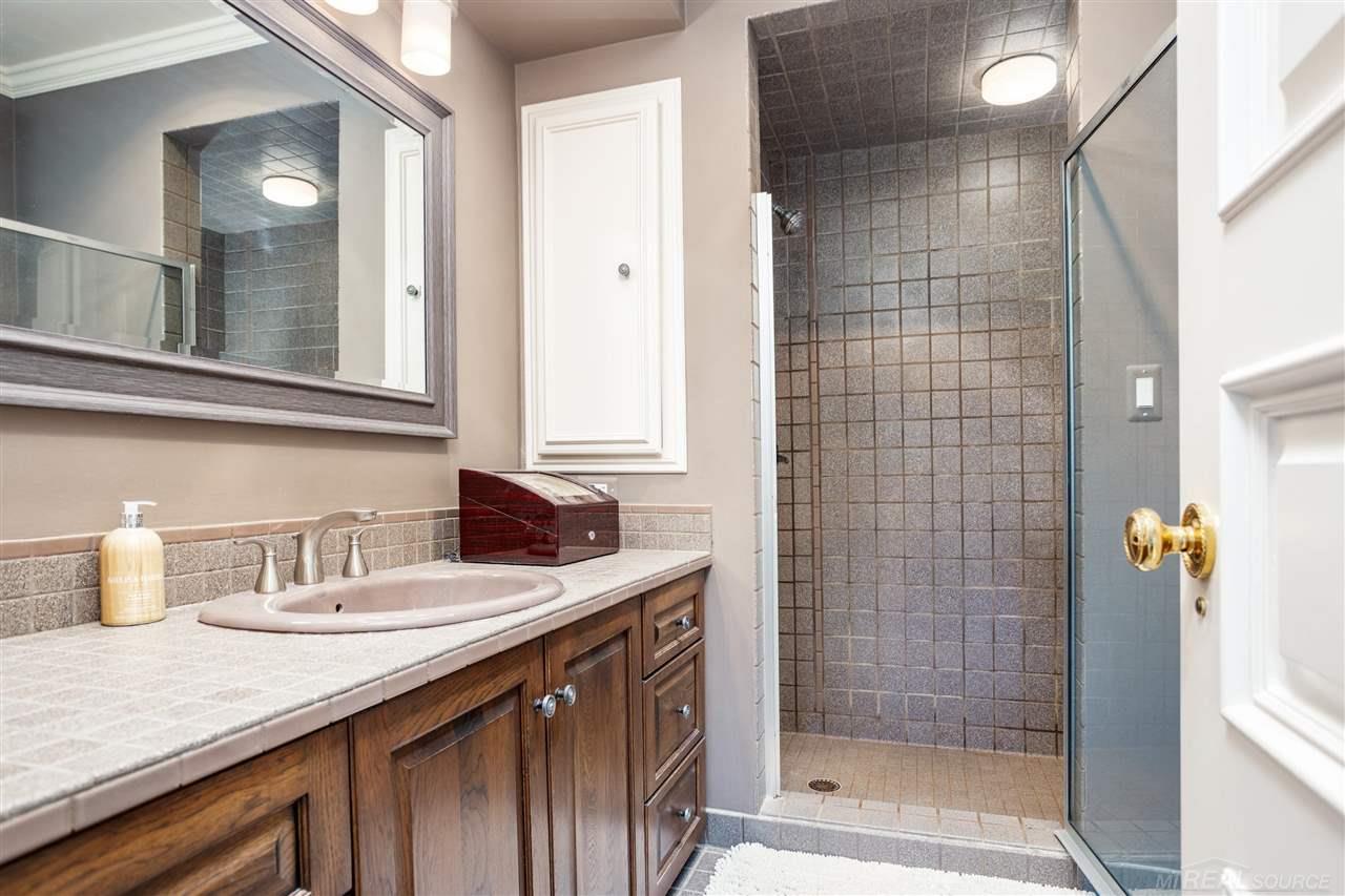1 Provencal Road Grosse Pointe Farms, MI 48236 - Photo 44 of 87