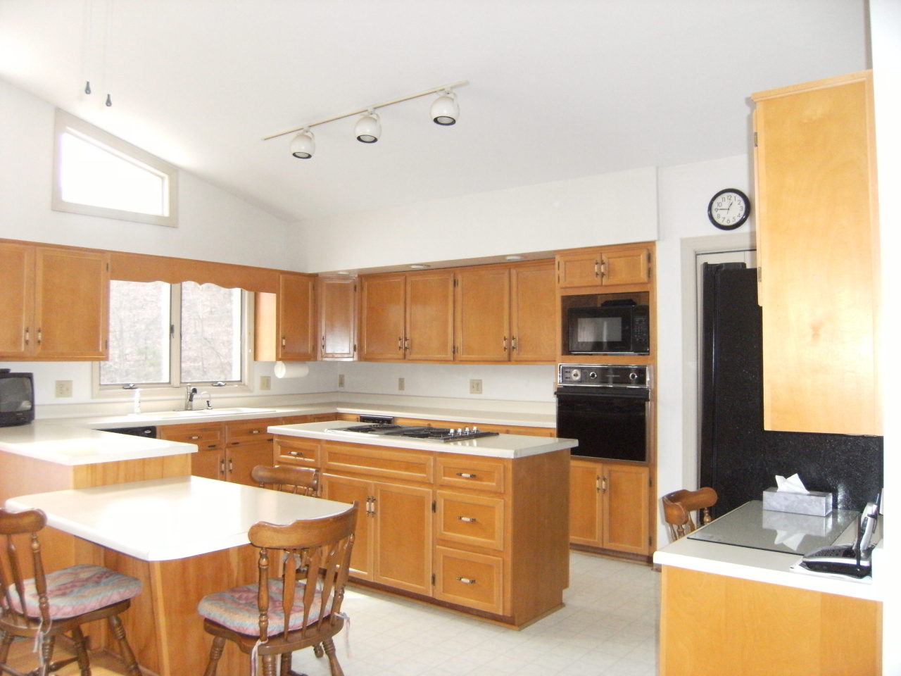 6111 Mt Chestnut Road Roanoke, VA 24018 - Photo 5 of 21 6111 Mt