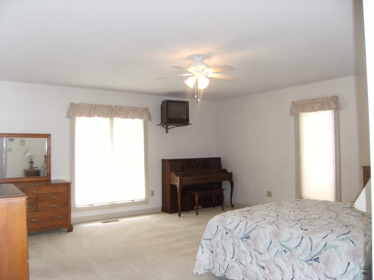 6111 Mt Chestnut Road Roanoke, VA 24018 - Photo 7 of 21 6111 Mt