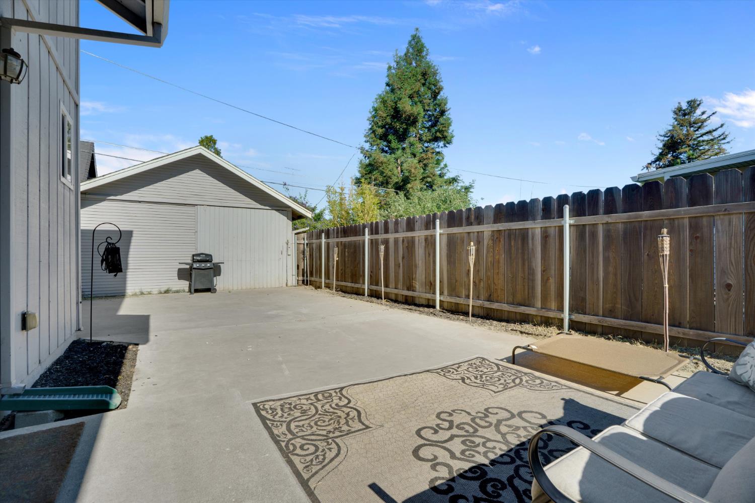 403 South Acacia Avenue Ripon, CA 95366 - Photo 27 of 34