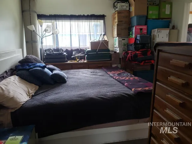 $379,000 | 205 Adams Street West, Huntington, OR 97907