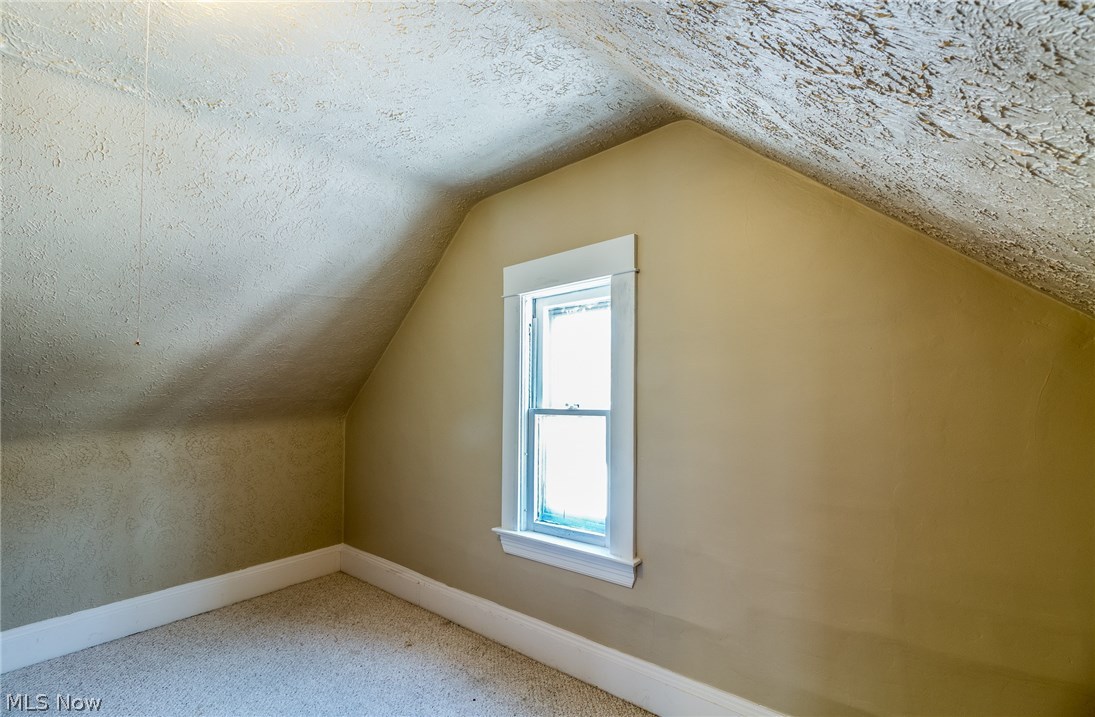 2499 Queenston Road Cleveland, OH 44118 - Photo 16 of 18 Gallery Image 16