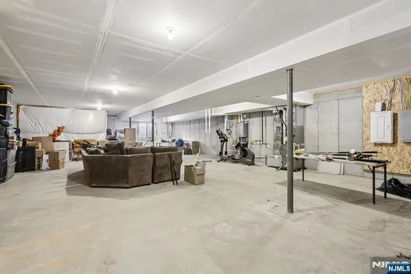 $995,000 | 28 Dahlia Drive, Warren, NJ 07059