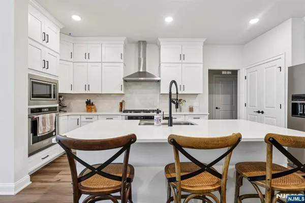 $995,000 | 28 Dahlia Drive, Warren, NJ 07059