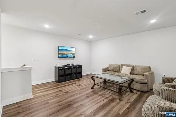 $995,000 | 28 Dahlia Drive, Warren, NJ 07059