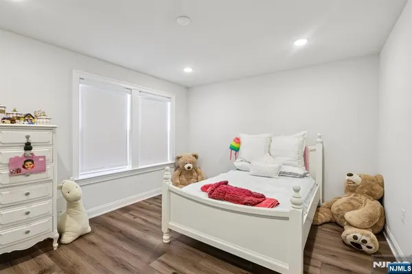 $995,000 | 28 Dahlia Drive, Warren, NJ 07059