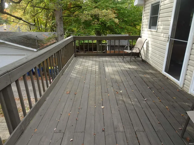 $259,900 | 8170 North Tippecanoe Drive, Walkerton, IN 46574