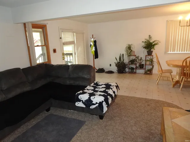 $259,900 | 8170 North Tippecanoe Drive, Walkerton, IN 46574