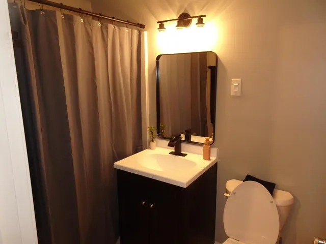 $259,900 | 8170 North Tippecanoe Drive, Walkerton, IN 46574