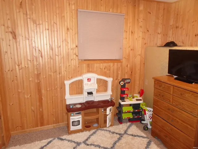 $259,900 | 8170 North Tippecanoe Drive, Walkerton, IN 46574