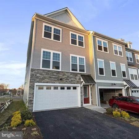 $3,700 | 42508 Invergordon Terrace, Sterling, VA 20166