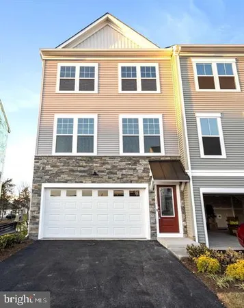 $3,700 | 42508 Invergordon Terrace, Sterling, VA 20166