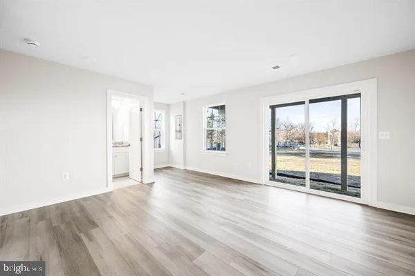 $3,700 | 42508 Invergordon Terrace, Sterling, VA 20166