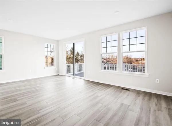 $3,700 | 42508 Invergordon Terrace, Sterling, VA 20166