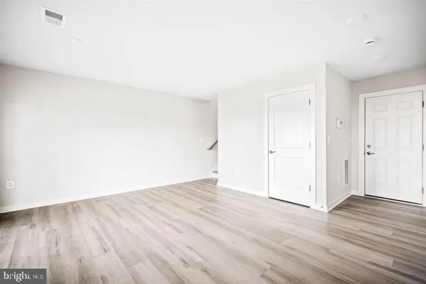 $3,700 | 42508 Invergordon Terrace, Sterling, VA 20166