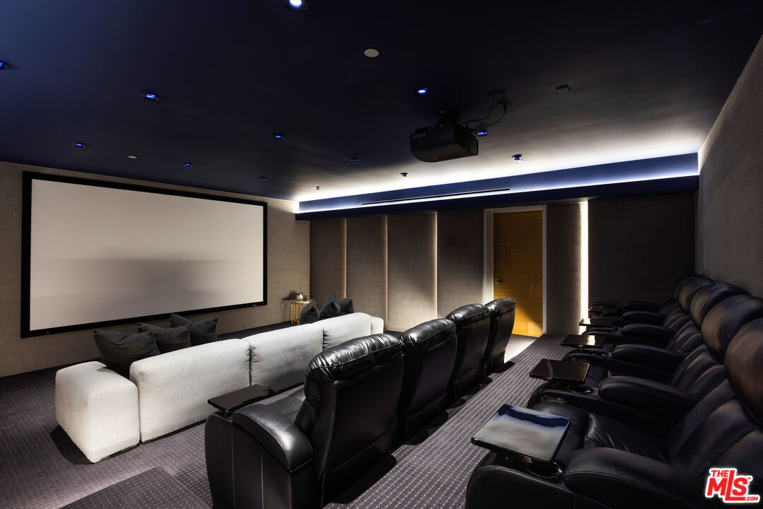 1488 Rising Glen Road Los Angeles, CA 90069 - Photo 30 of 37 a living room with furniture