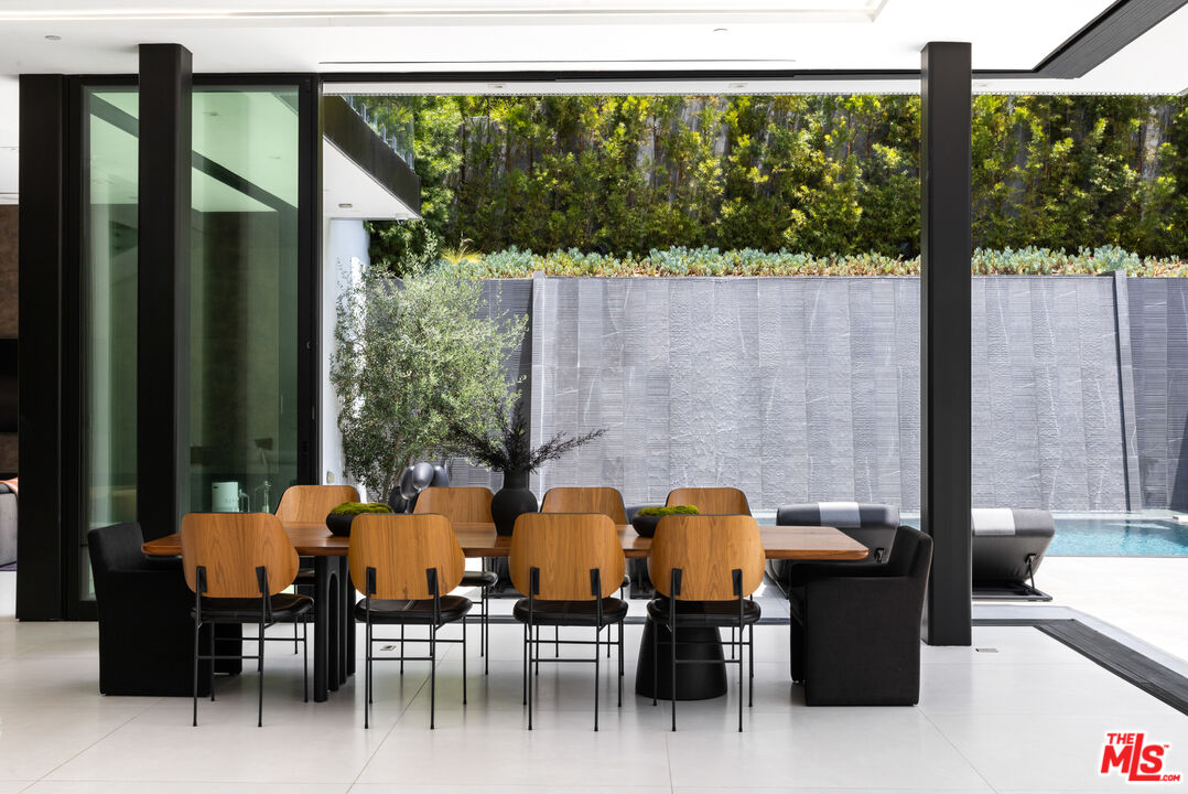 1488 Rising Glen Road Los Angeles, CA 90069 - Photo 8 of 37 a outdoor space with furniture